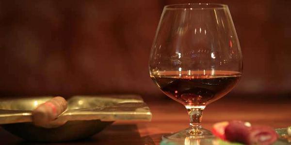 Cognac von Transkarpatien - Vintage-Sammlungen und gewöhnliche Cognacs