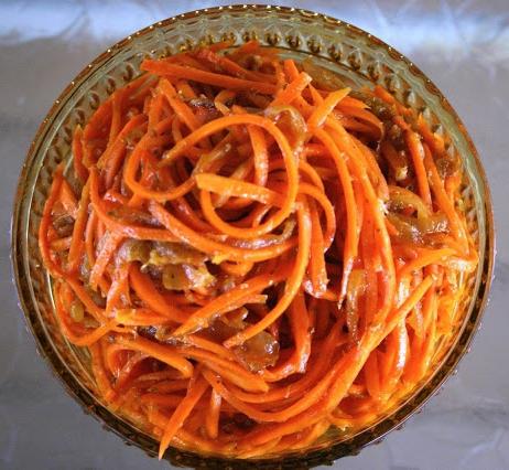 Würzige und knusprige Karotten auf Koreanisch für den Winter: ein Rezept für Schritt für Schritt Kochen