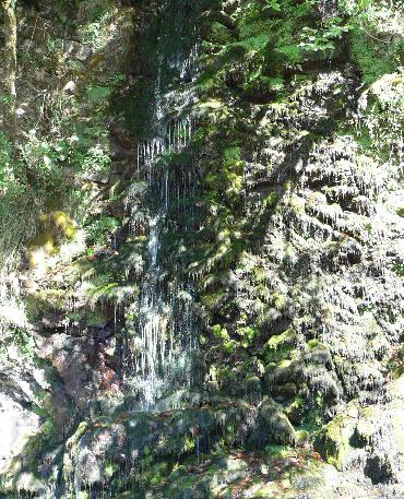 Wasserfalljungfrau Tränen wie zu bekommen 