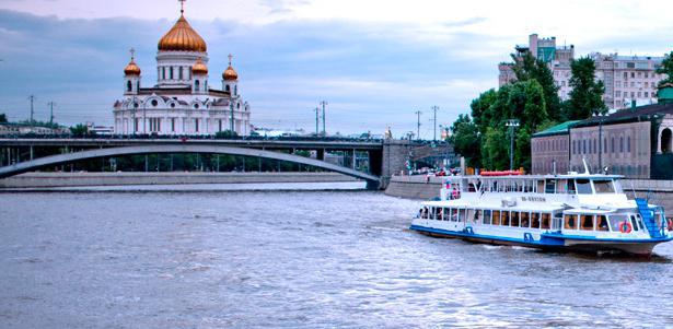 Schnellbootfahrt in Moskau