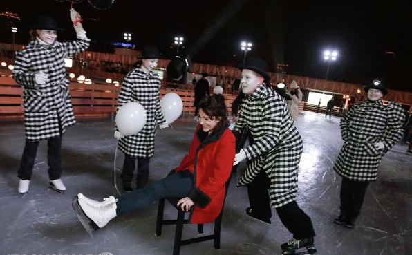 Eisbahn im Gorky Park: Foto und Bewertungen