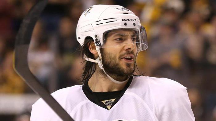 Chris Letang ist ein Hockeyspieler