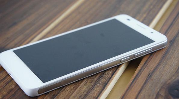 Huawei Honor 6: Überprüfung des Modells, Kundenrezensionen und Experten