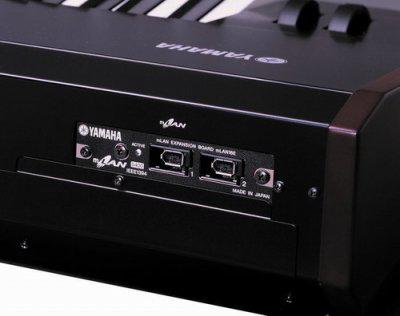 Synthesizer Yamaha b